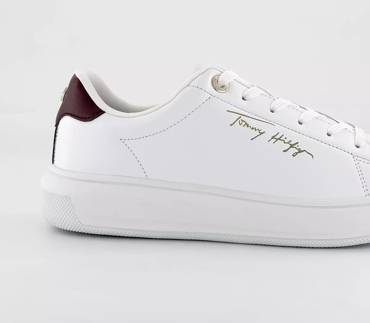 TOMMY HILFIGER SIGNATURE WOMEN'S SPORT SHOES